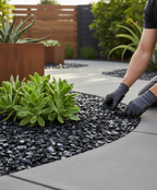 Premium Jet Black Glass Chippings 10-20mm - Recycled Durable Decorative Aggregate for Outdoor Spaces